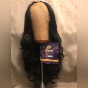 Lace Front Off Center Part”Synthetic Black/Brown Long Wavy Synthetic Wig ( NWT )